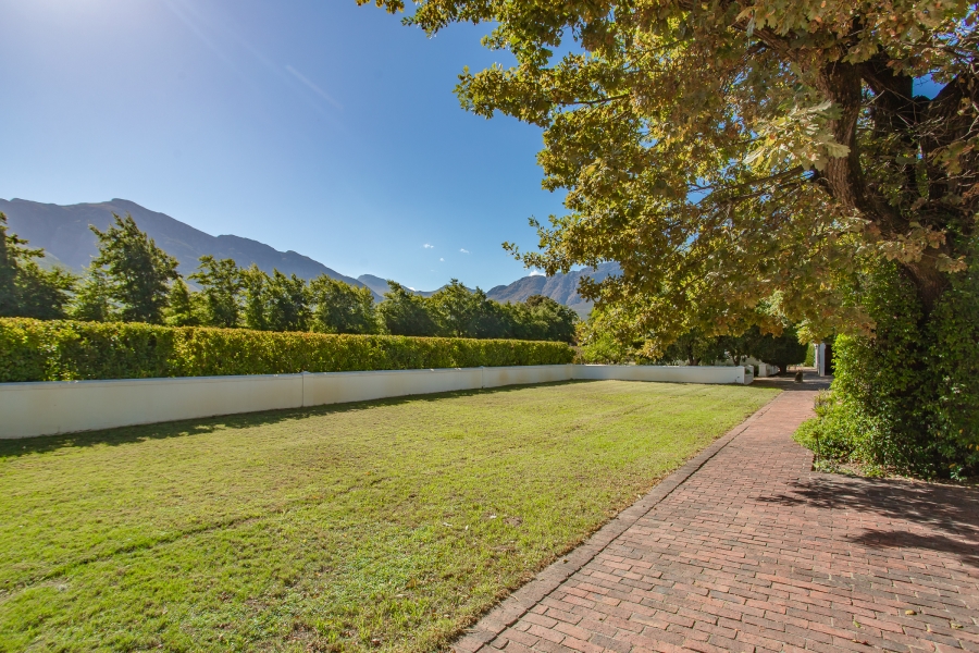 7 Bedroom Property for Sale in Franschhoek Western Cape